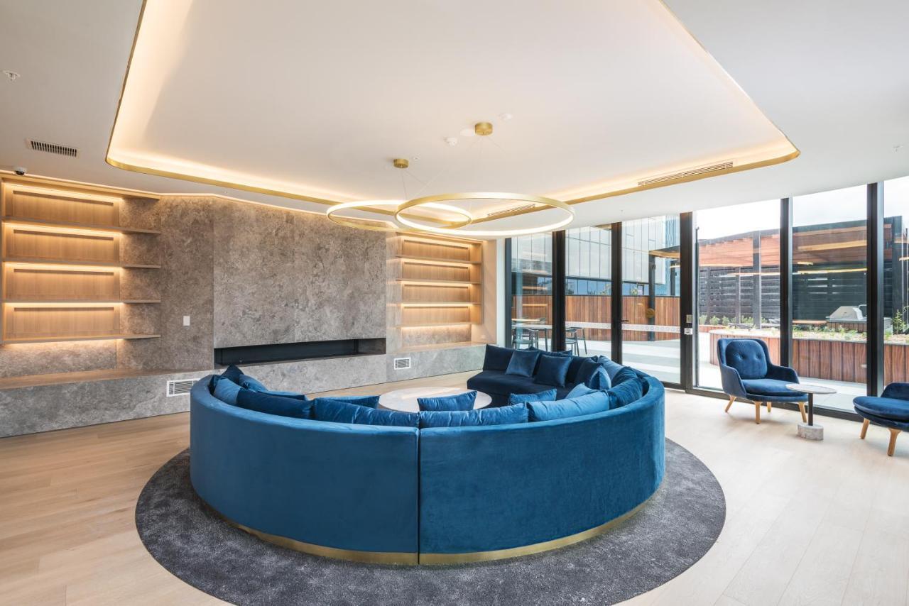 Sky One Apartments By Cllix Box Hill Eksteriør bilde